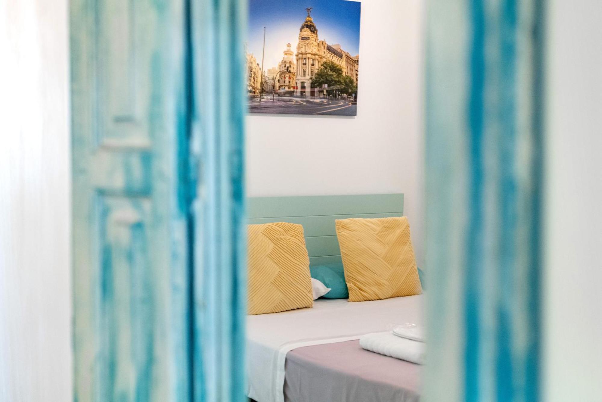 Vintage Apartment Near Puerta Del Sol Madrid Eksteriør bilde