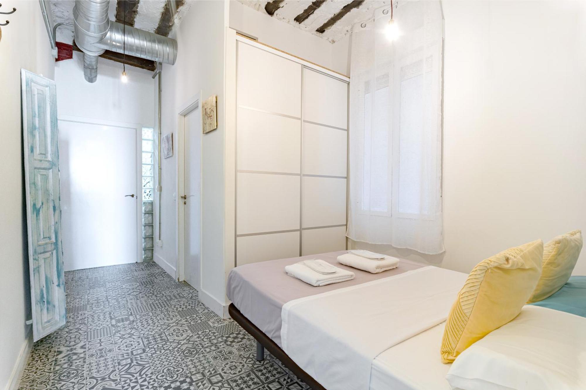 Vintage Apartment Near Puerta Del Sol Madrid Eksteriør bilde