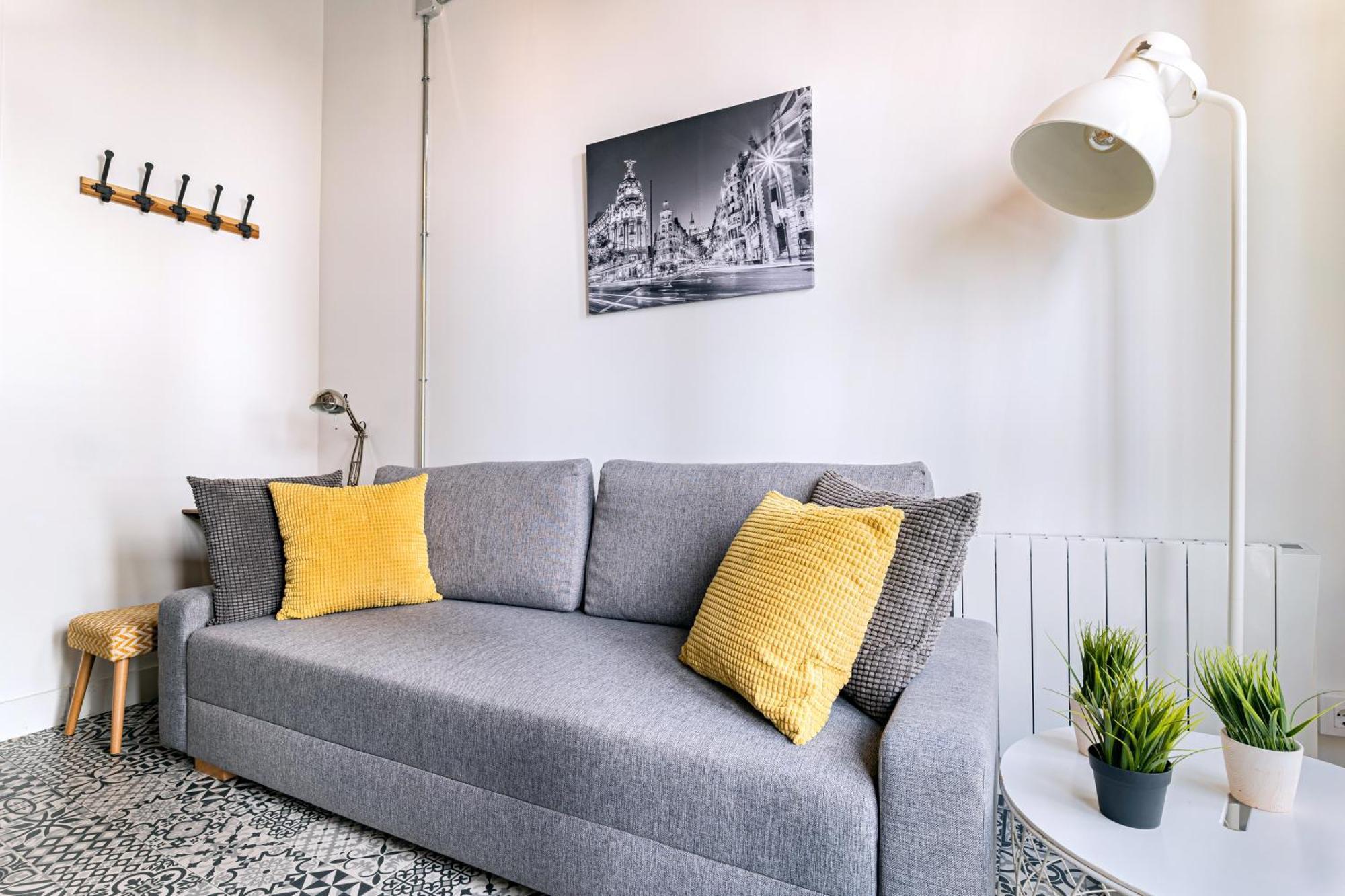 Vintage Apartment Near Puerta Del Sol Madrid Eksteriør bilde