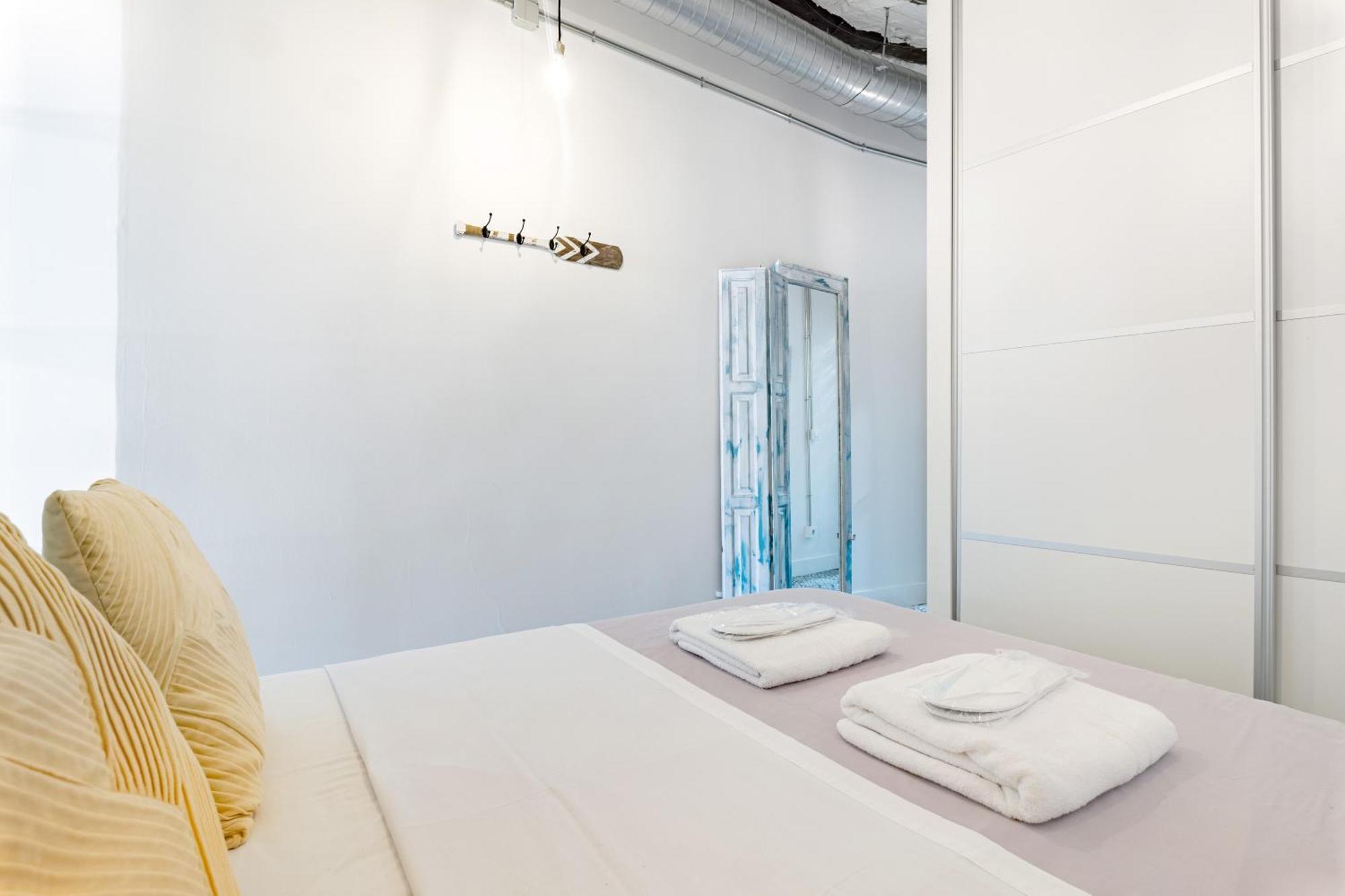 Vintage Apartment Near Puerta Del Sol Madrid Eksteriør bilde